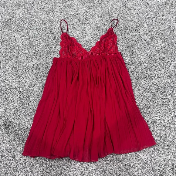 Victoria’s Secret Red Flowy Lace Adjust Strap Baby Doll Top Women’s Size Medium - Picture 7 of 8